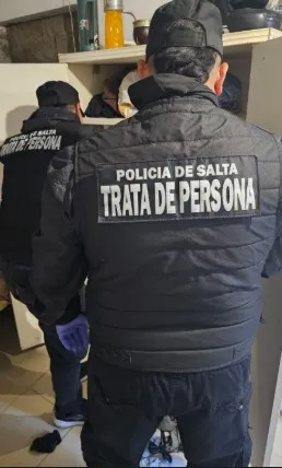 detenidos groomign