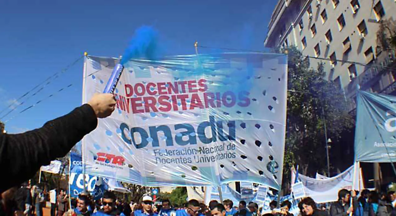 paro universitarios