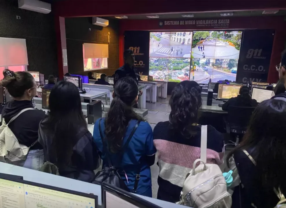 Captura de pantalla 2025-11-02 214227